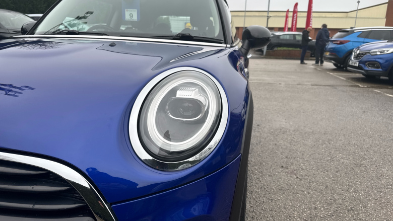 MINI Hatchback 1.5 Cooper II 3dr Petrol Hatchback